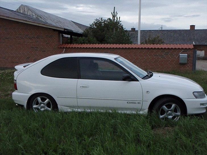Toyota corolla GSI (totalskadet) billede 6