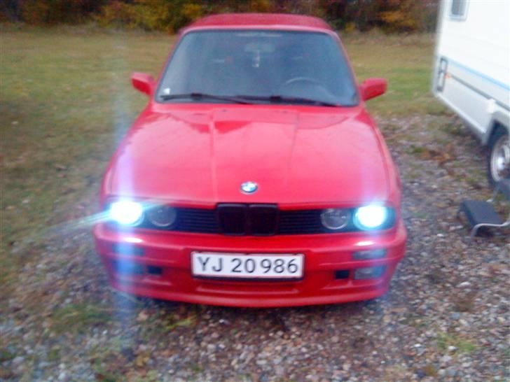 BMW 320i solgt billede 2