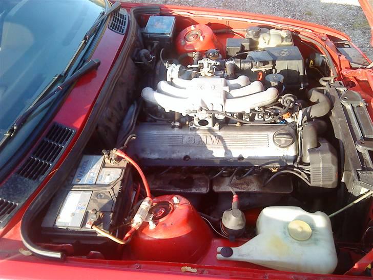 BMW 320i solgt billede 6