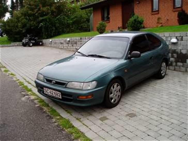 Toyota Corolla BYTTET - Før den lille ombygning :) billede 1