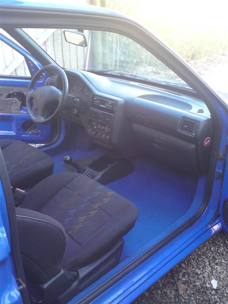 Peugeot 106 Rallye - Ved at fixe centrallåsen i modsatte dør. billede 16