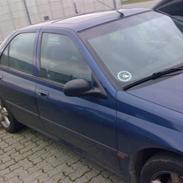 Peugeot 406 St 4døren solgt