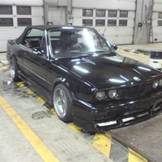 BMW E30 325i Cabriolet