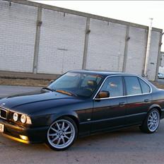 BMW E34 525 solgt