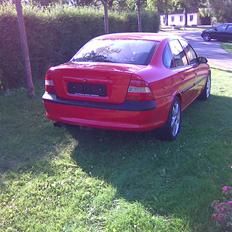 Opel Vectra B 2.5 V6