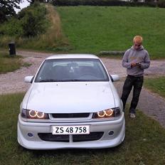 Opel Vectra 2000 solgt