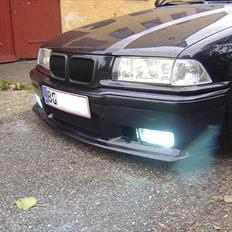 BMW e36 325i coupe