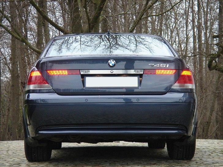 BMW 745i - E65 - (Solgt) - December 2009 billede 12