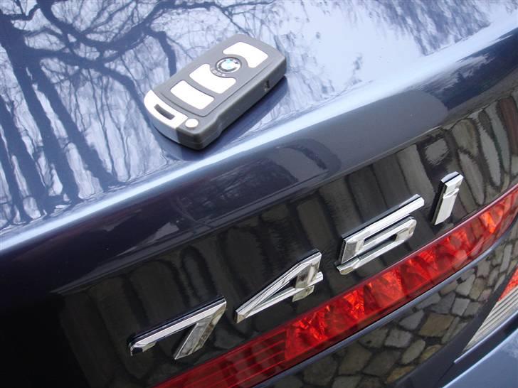 BMW 745i - E65 - (Solgt) - December 2009 - 745i (4,4l. V8) billede 20