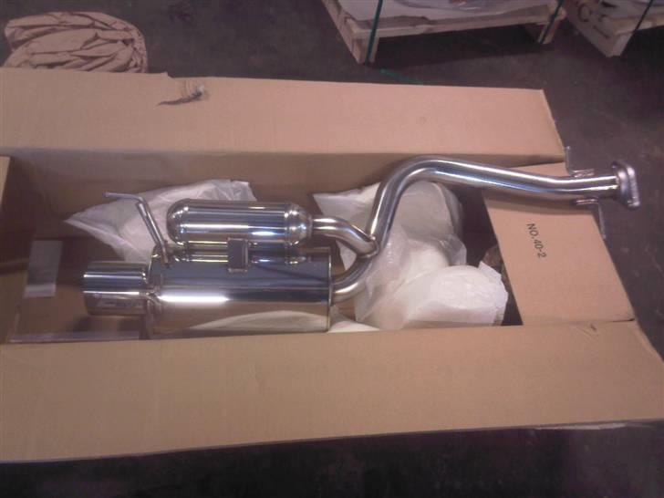 Lexus IS 200 billede 2