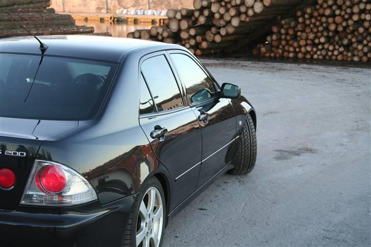 Lexus IS 200 billede 16