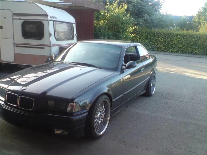 BMW 320 i coupe billede 18