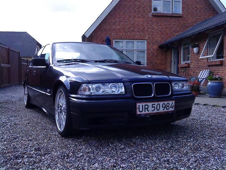 BMW e36 316i sedan billede 3