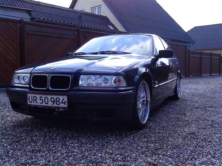 BMW e36 316i sedan billede 4