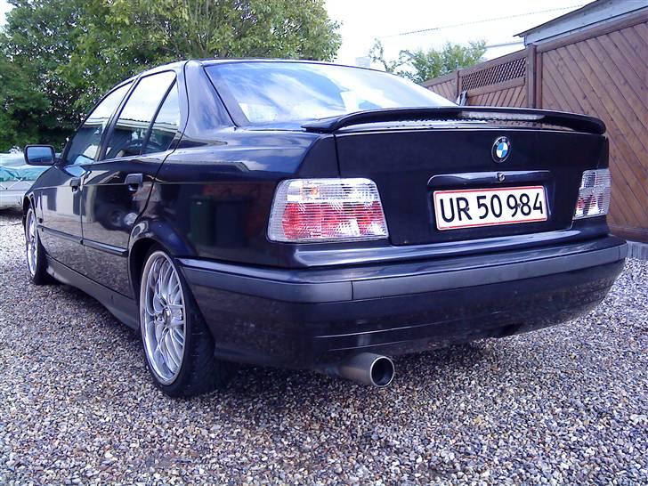 BMW e36 316i sedan billede 5
