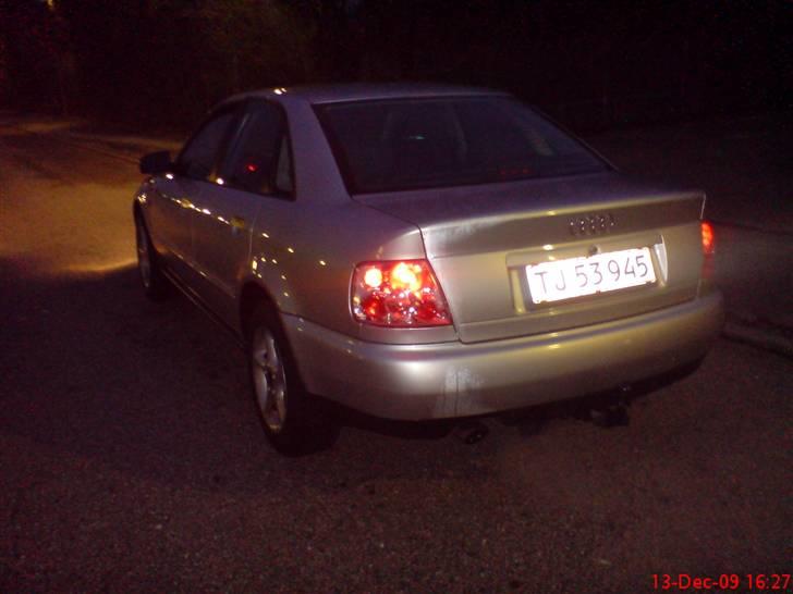 Audi A4   B5 20v **SOLGT** billede 2
