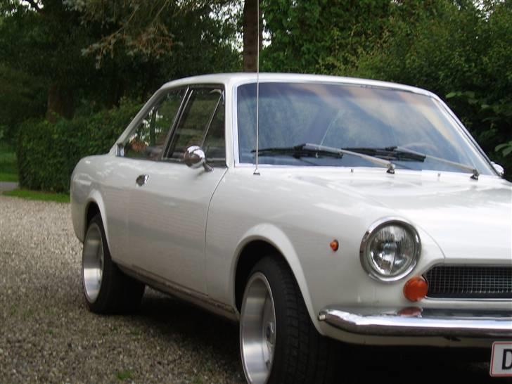 Fiat 124 sports coupe den skal væk nu byd billede 2