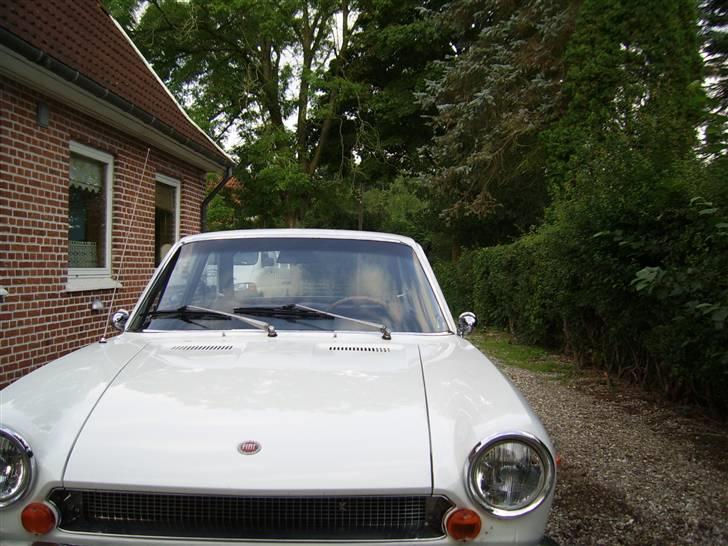 Fiat 124 sports coupe den skal væk nu byd billede 5