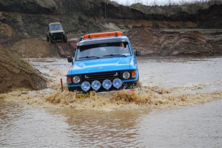 Toyota landcruiser HJ 60 turbo $DEN BLÅ$ - se mig:d jeg kan skubbe vandet:d burde så en sneplov på så jeg ku skubbe mere vand:d billede 20