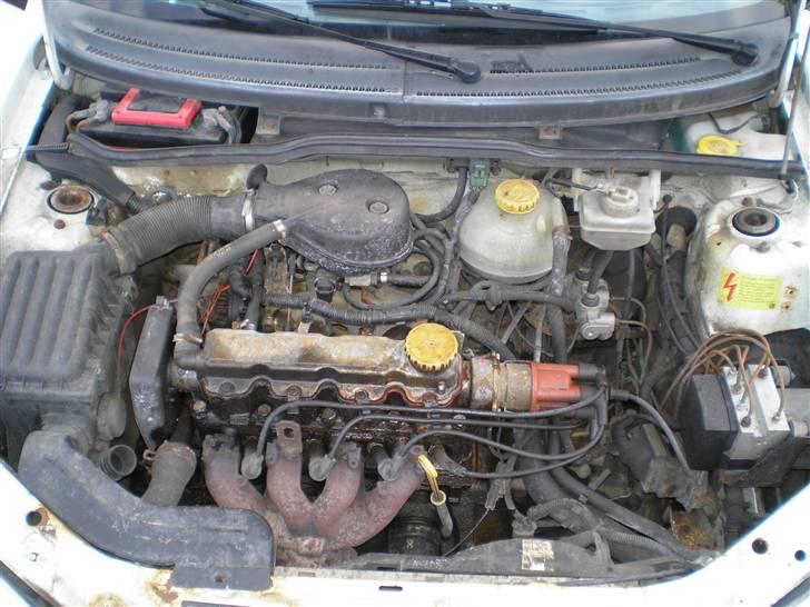 Opel Corsa   solgt. - Trænger til en motorvask.. billede 3