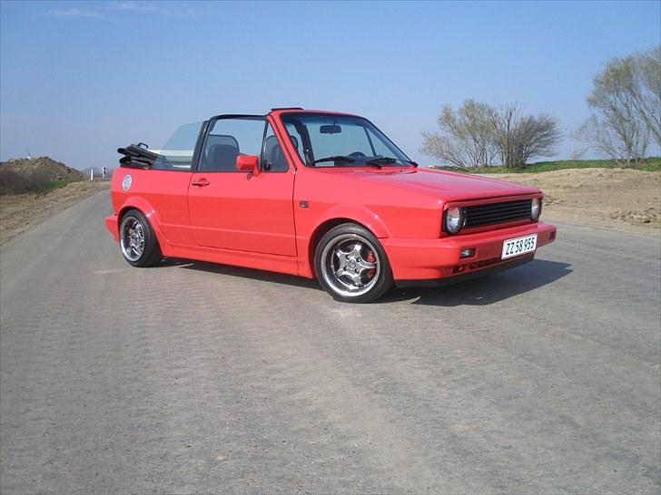 VW  Golf I cabriolet billede 3