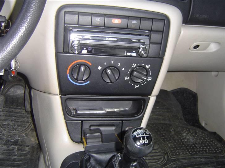 Opel Vectra B 1.8  Elegance--- SOLGT billede 13