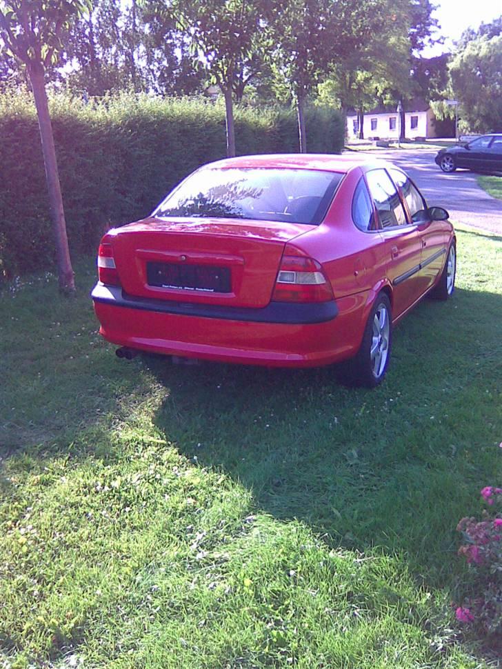 Opel Vectra B 2.5 V6 billede 2