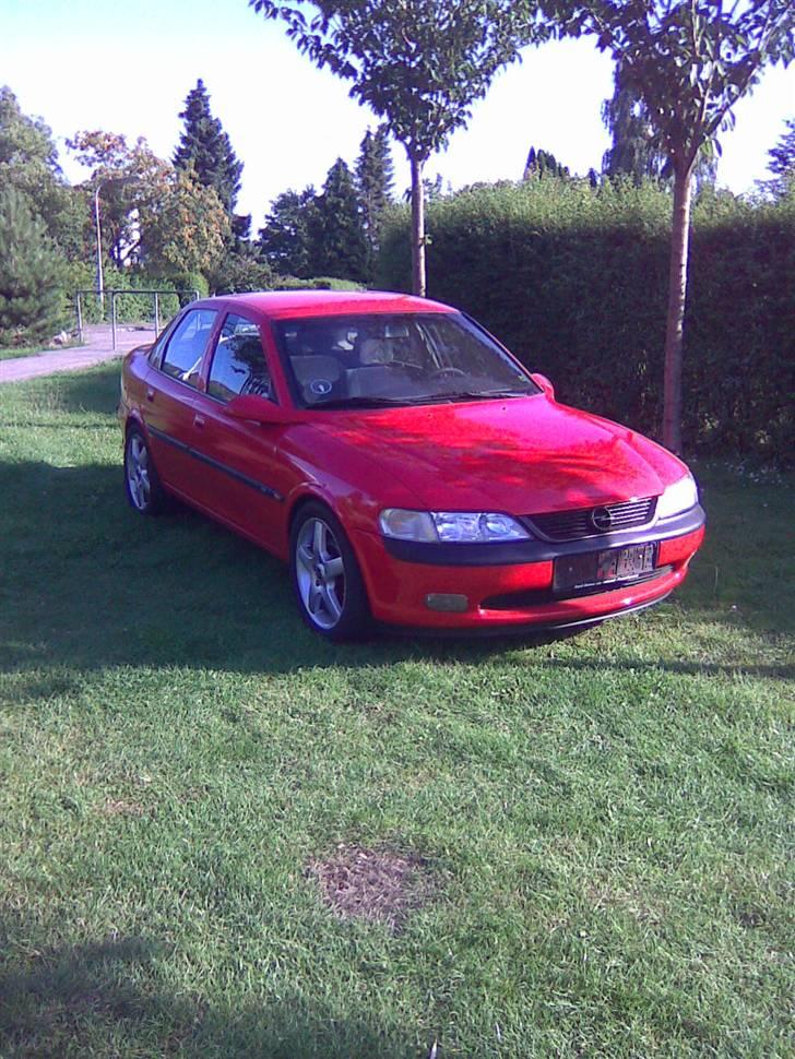 Opel Vectra B 2.5 V6 billede 3