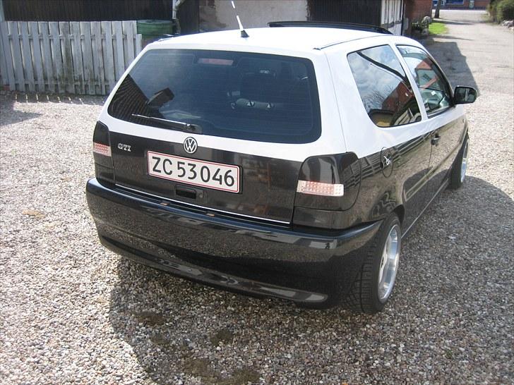 VW polo 6n GTI  (SOLGT) - en gooo bagende, dog med hks potte på nu. billede 5