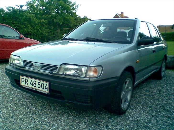 Nissan Sunny 1,4i Jubilee HB billede 1
