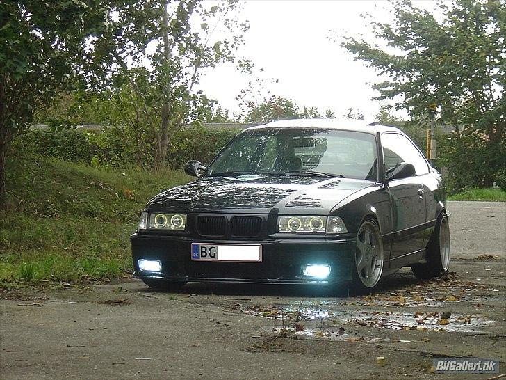 BMW e36 325i coupe billede 1