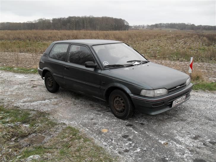 Toyota Corolla <skrottet> billede 2