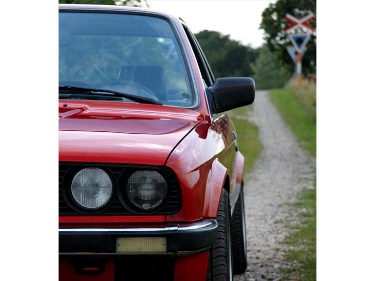 {{currentPhoto.altText}} billede {{currentPhoto.number}}