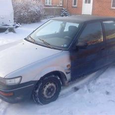 Toyota corolla gb 1,3 xl solgt