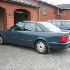 Audi 100