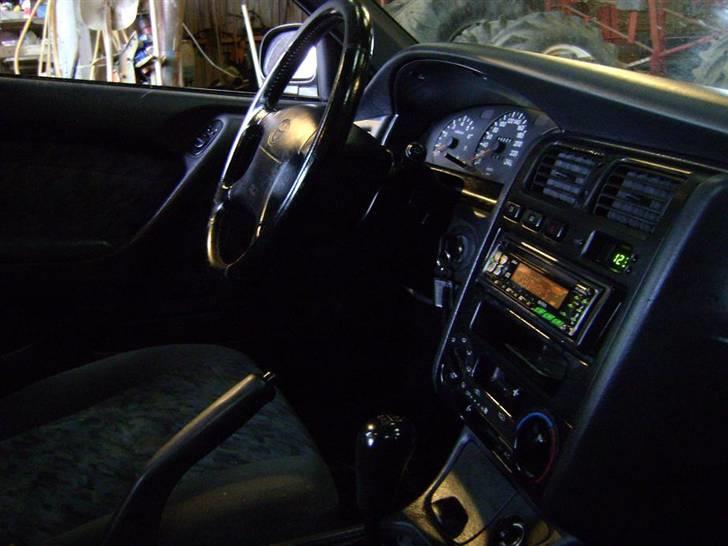 Toyota Carina E Galla TWINCAM - Forstår ikke hvorfor folk siger toyotas interriør er kedeligt billede 6