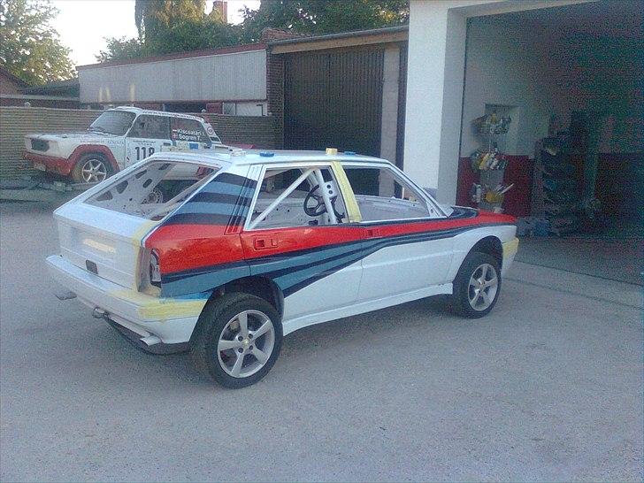 Lancia delta HF integrale billede 9