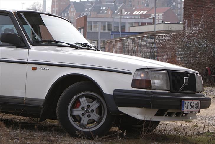 Volvo 240 GLT (Solgt) billede 4