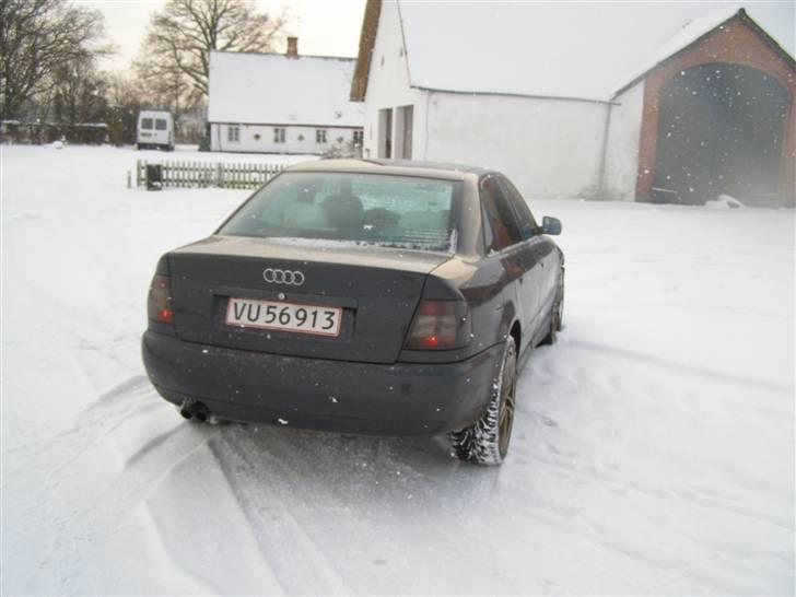 Audi A4  SOLGT billede 4