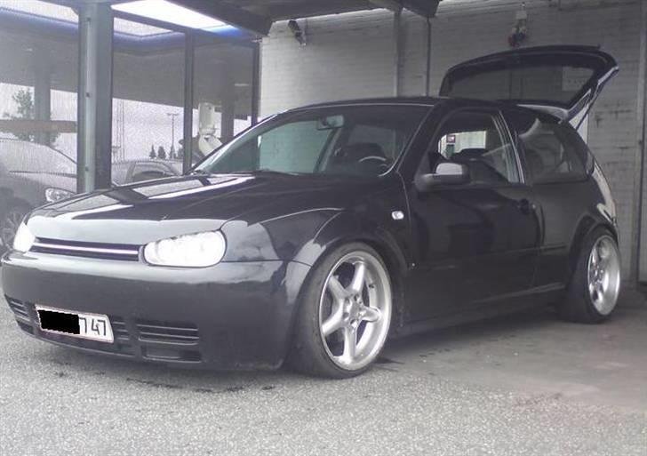 VW Golf 4 Gti Solgt.  - Billede fra i sommers med de rigtige sutter :) billede 20