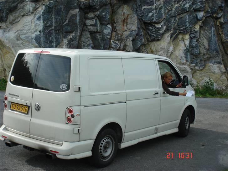 VW Transporter T5 - SOLGT billede 2