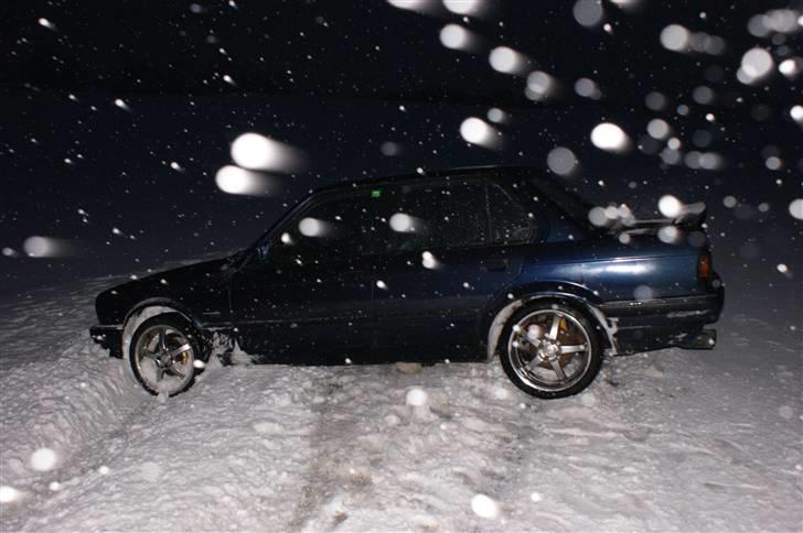 BMW E30 320i (hugget op) billede 6