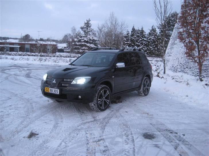 Mitsubishi Outlander 2.0 Turbo 4wd billede 2