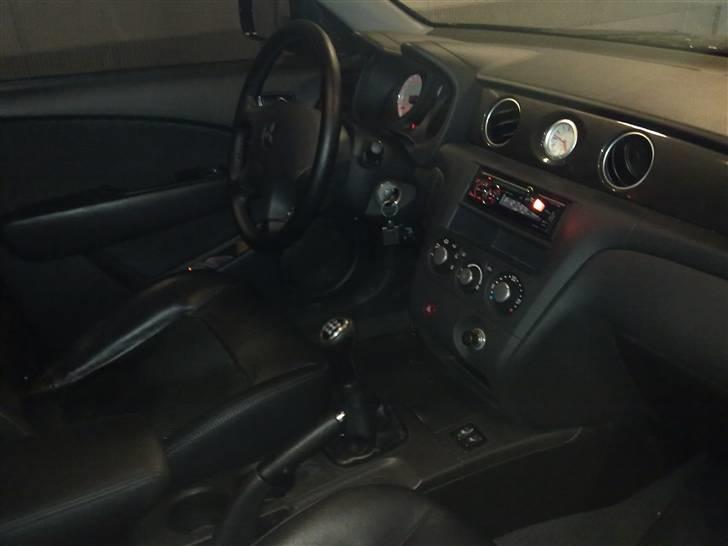 Mitsubishi Outlander 2.0 Turbo 4wd billede 15