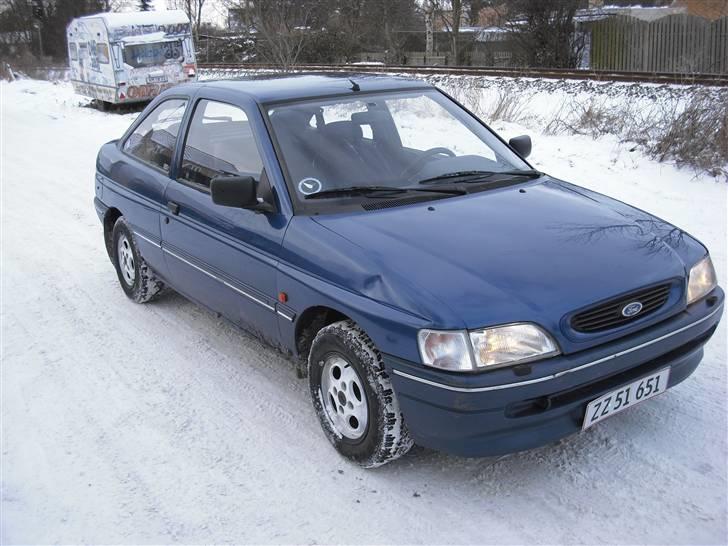 Ford Escort CL SOLGT billede 4