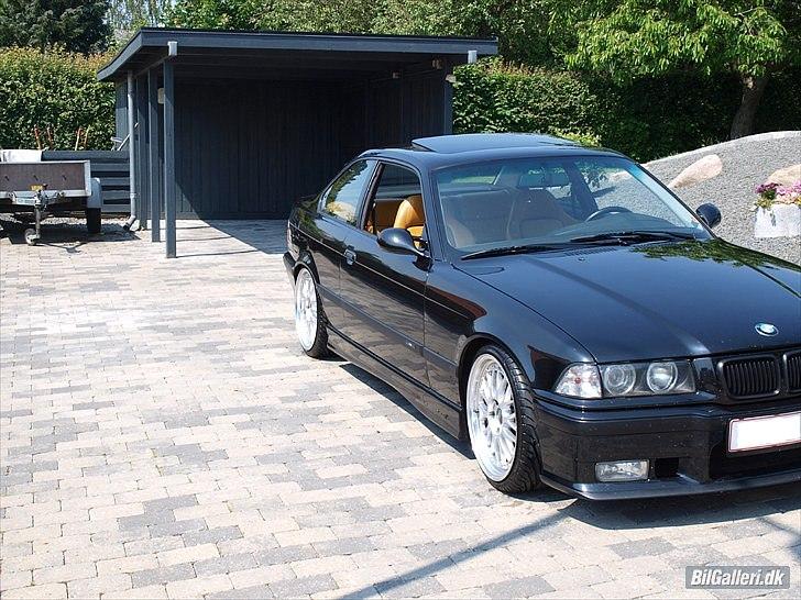 BMW E36 320i coupë "M3" SOLGT billede 1