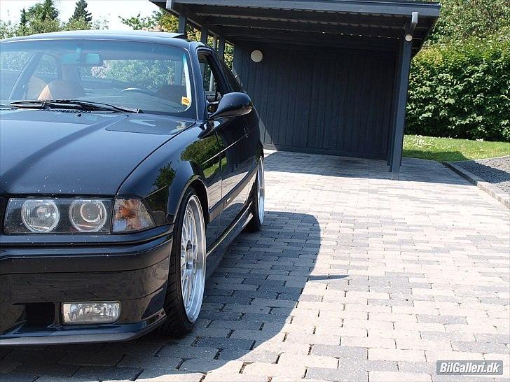 BMW E36 320i coupë "M3" SOLGT billede 2