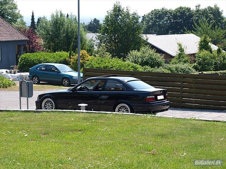 BMW E36 320i coupë "M3" SOLGT billede 4