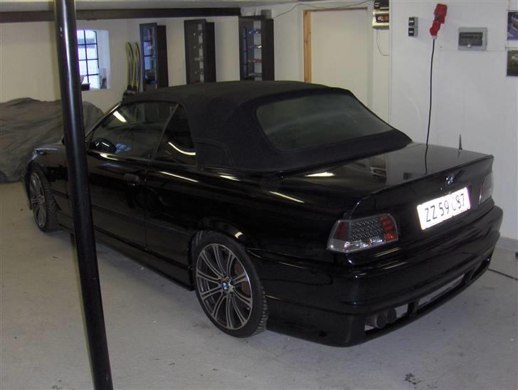 BMW E 36 325 i cab billede 2