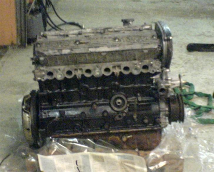 Toyota Celica Supra 2,8I - Motorblok malet. billede 9